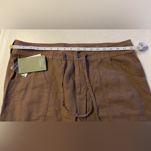 Cabela’s Women’s Linen Blend Cargo Pants Balsamic Brown Color Size 14 NWT - Picture 16 of 16